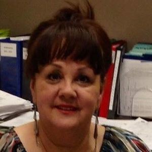 Meet your Posher, Estella